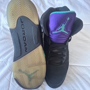 Retro Jordan 5s BLACK/NEW EMERALD-GRAPE ICE